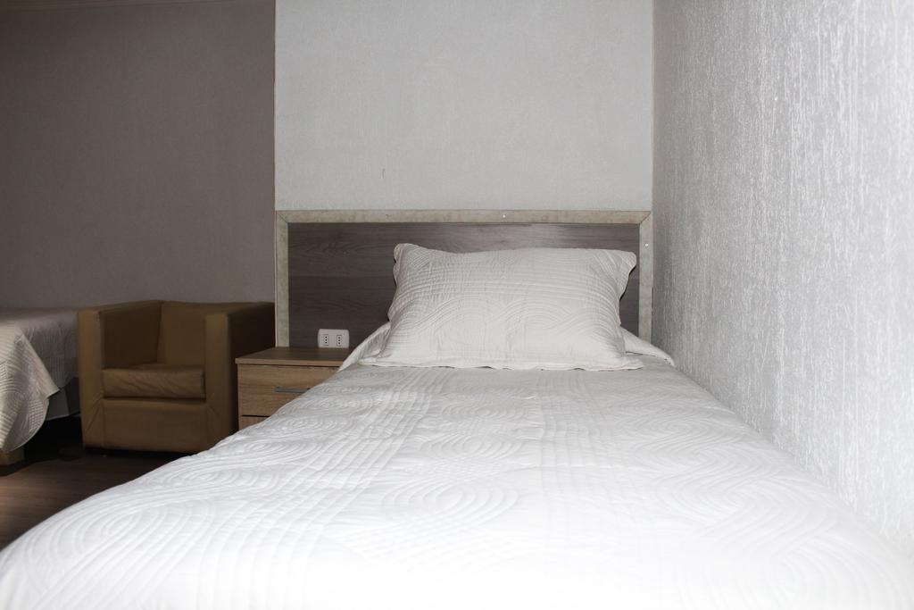 Residencial Victoria Said Ξενοδοχείο Linares Εξωτερικό φωτογραφία