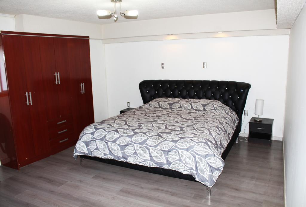 Residencial Victoria Said Ξενοδοχείο Linares Εξωτερικό φωτογραφία