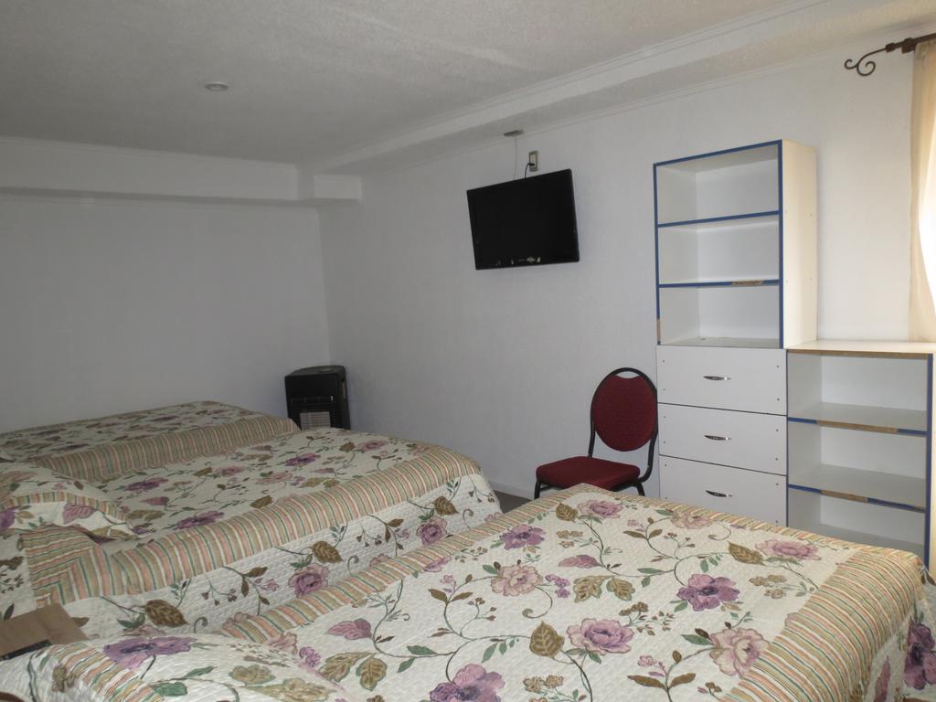 Residencial Victoria Said Ξενοδοχείο Linares Εξωτερικό φωτογραφία