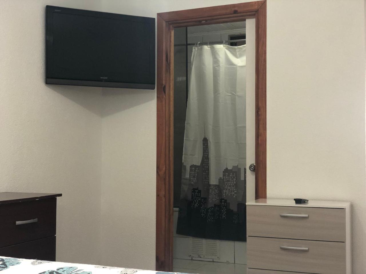 Residencial Victoria Said Ξενοδοχείο Linares Εξωτερικό φωτογραφία